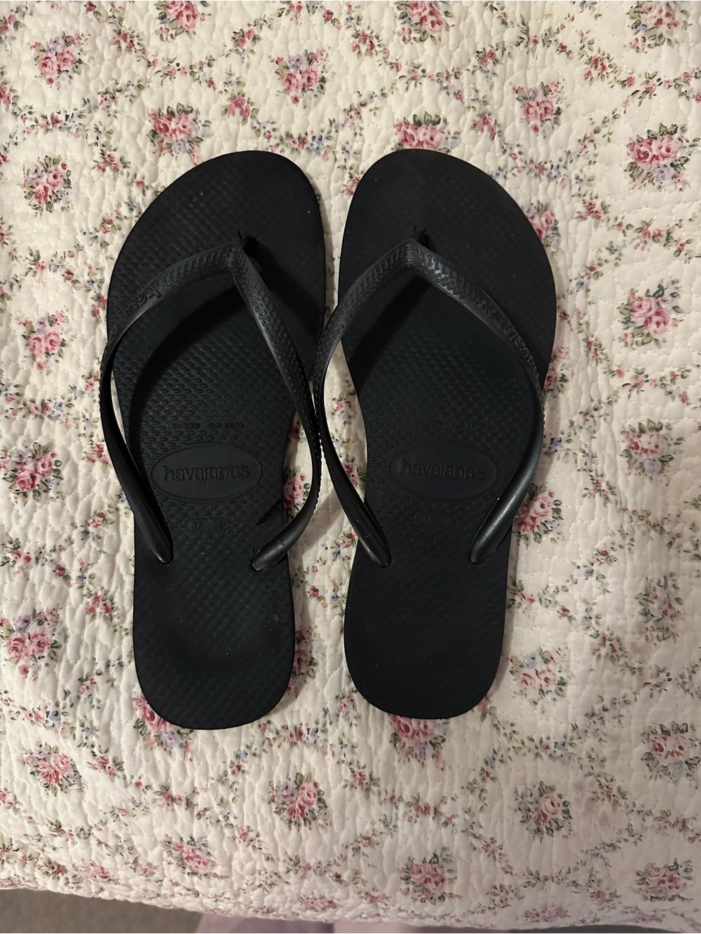 Havaianas Black Rubber Flip Flops